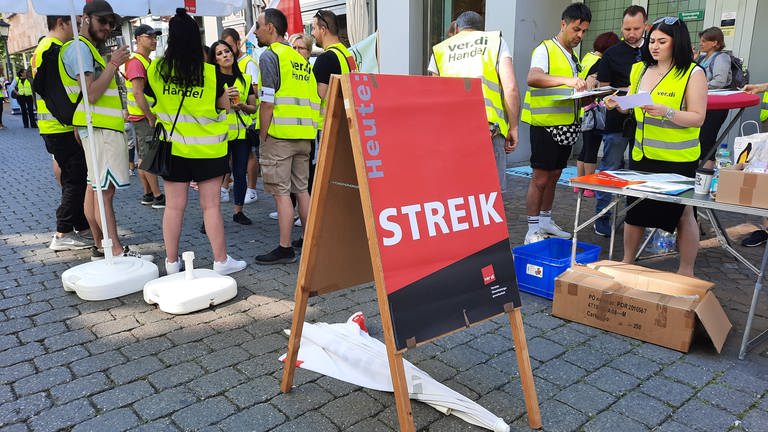 Streikende in Konstanz.