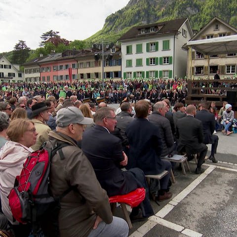 Direkte Demokratie: Deutsche Studierende holen sich in der Schweiz einen Einblick.