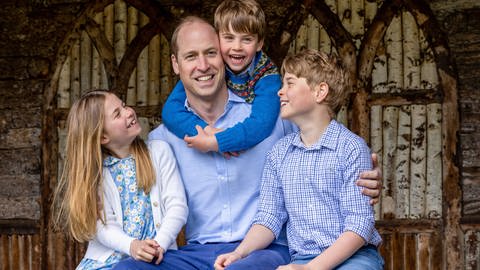 Prinz William mit seinen Kindern Prinzessin Charlotte (l-r), Prinz Louis und Prinz George. 