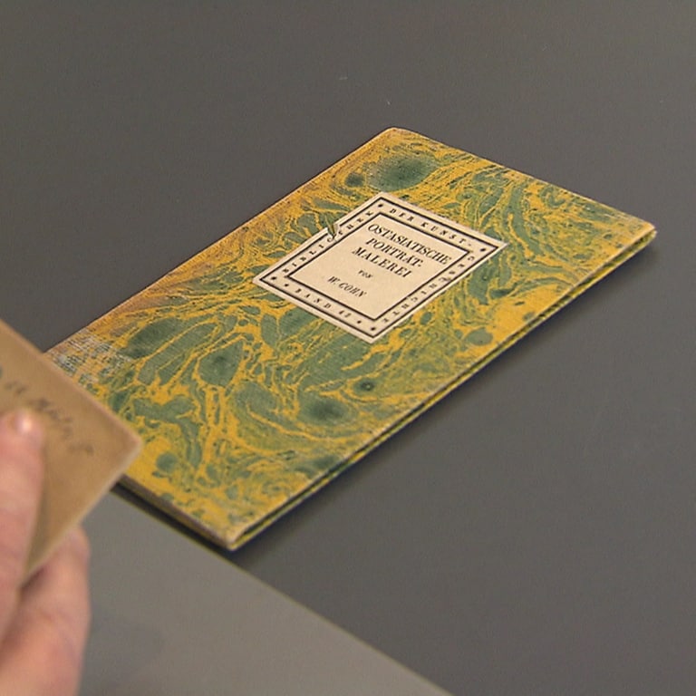 Bücher aus der Bibliothek des von den Nazis ermordeten Mainzer Teppichhändlers Felix Ganz 