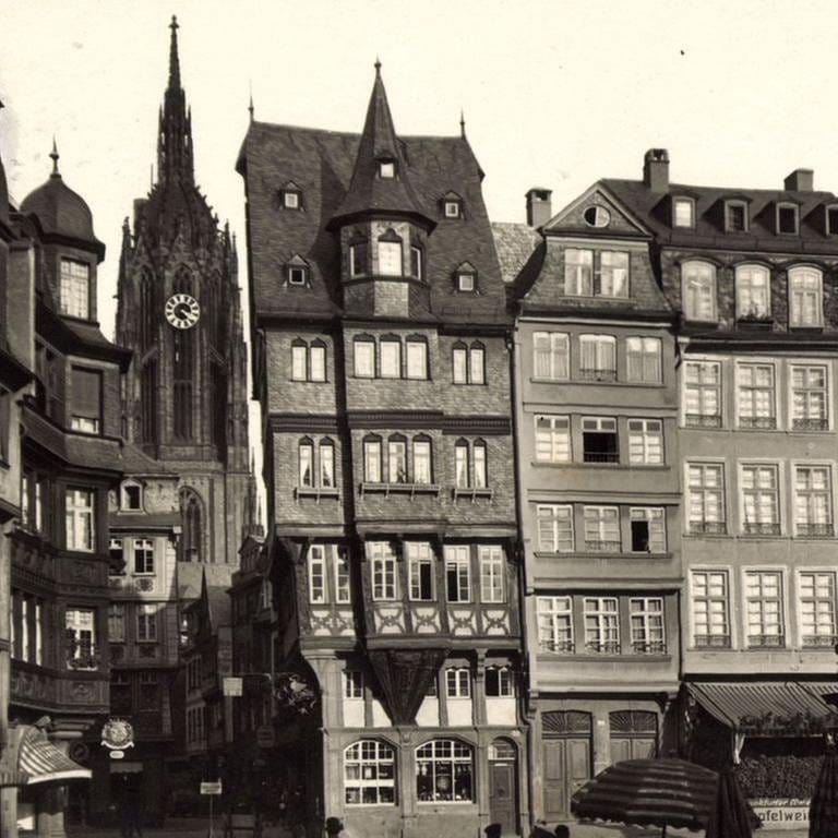 Frankfurt Main, Der Römerberg mit Dom (Zeitpunkt der Entstehung des Fotos nicht bekannt)