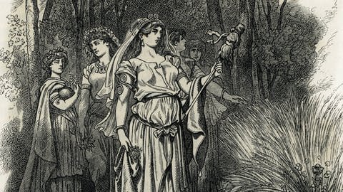 Schwarz-weiße Illustration von Ostara im Gewand einer griechischen Priesterin mit ihrem Gefolge im Wald.